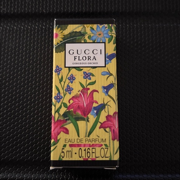 Gucci Other - Gucci Flora Gorgeous Orchid deluxe sample/travel size